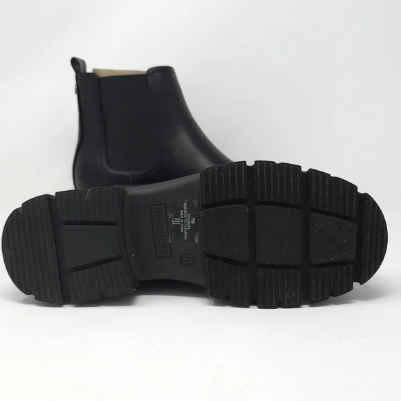 Nine West Black Chunky Lug Chelsea Booties 7M - Picture 4 of 8